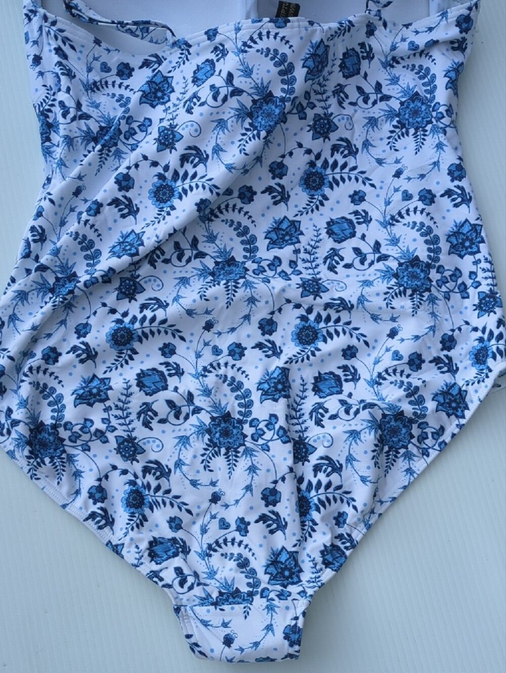 Nautuck Women's Swim White & Blue Floral One-Piece Swimsuit, Size 12 - Picture 9 of 11